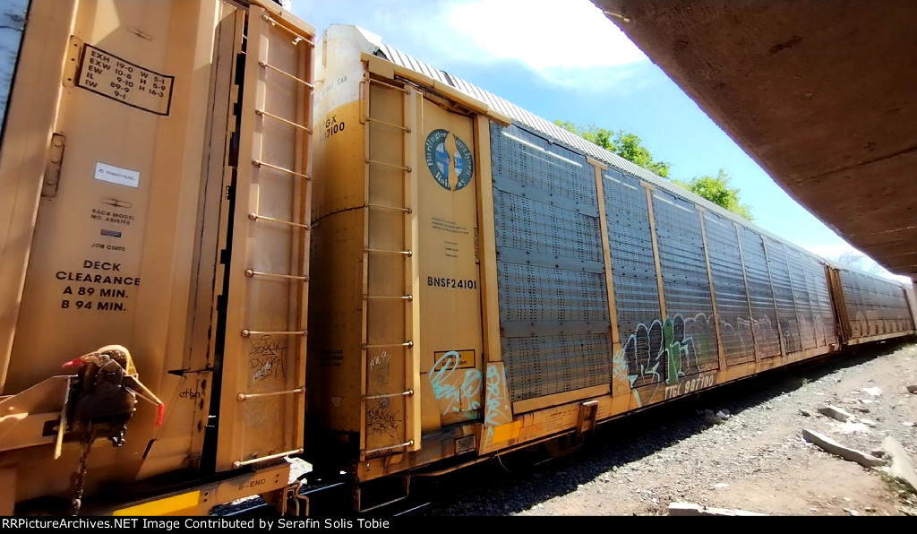 BNSF 24101 TTGX 987100